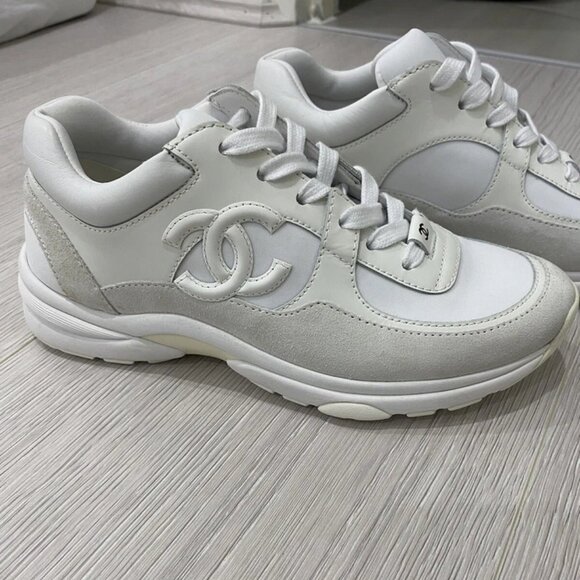 Chanel Womans CC Sneakers W/receipt Size 8AUS/US. Size 38 - Picture 1 of 5